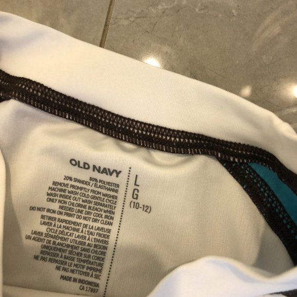Old Navy Boy's Rashguard, L - Picture 2 of 2
